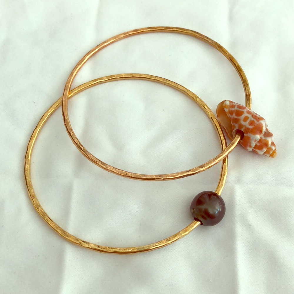 Tahitian Black Pearl and Miter Shell Bangle Set